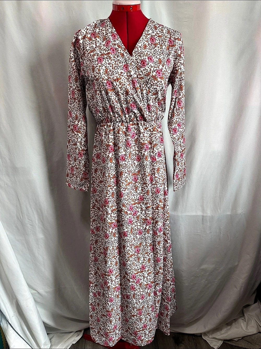 MessBebe Floral Maxi Dress in White & Red Size Small NWT